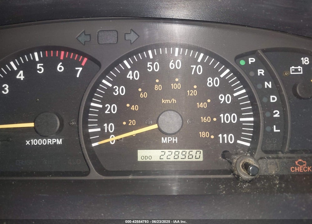 2001 TOYOTA TUNDRA SR5 V8 VIN: 5TBKT44191S173811