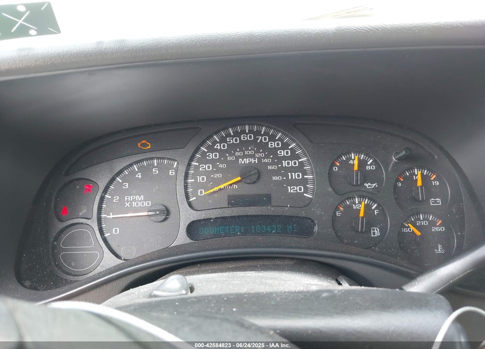 2005 CHEVROLET TAHOE LT VIN: 1GNEC13T35R205945
