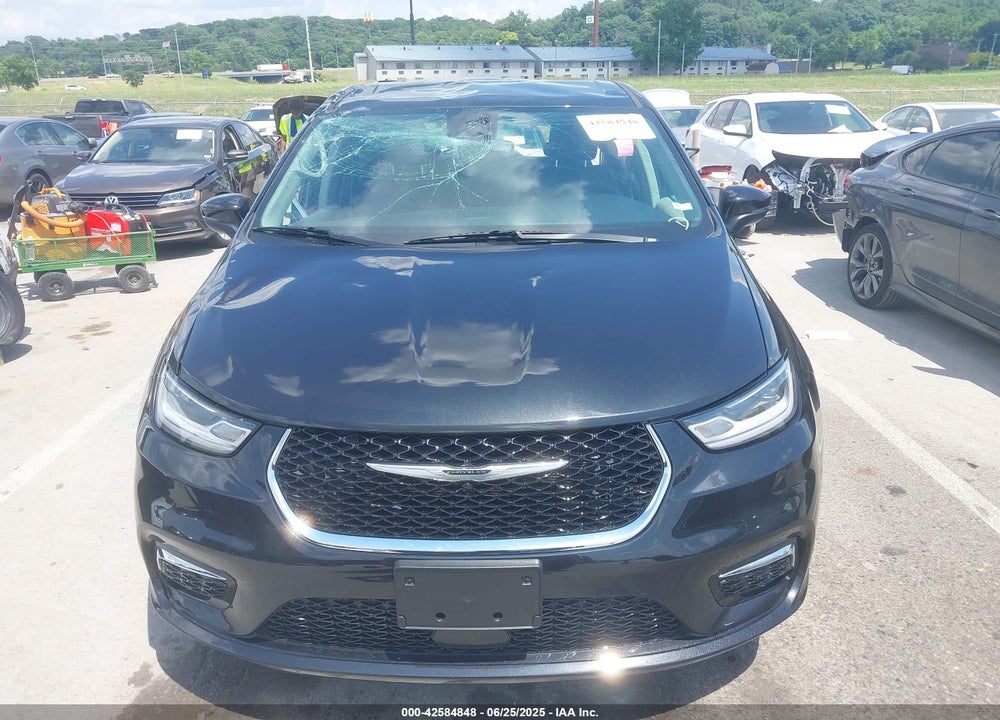 2023 CHRYSLER PACIFICA TOURING L VIN: 2C4RC1BG2PR591396