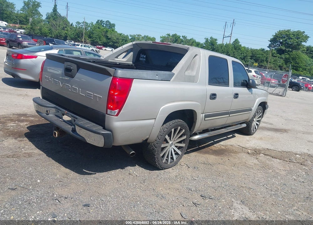 2005 CHEVROLET AVALANCHE 1500 LS VIN: 3GNEC12Z05G254512