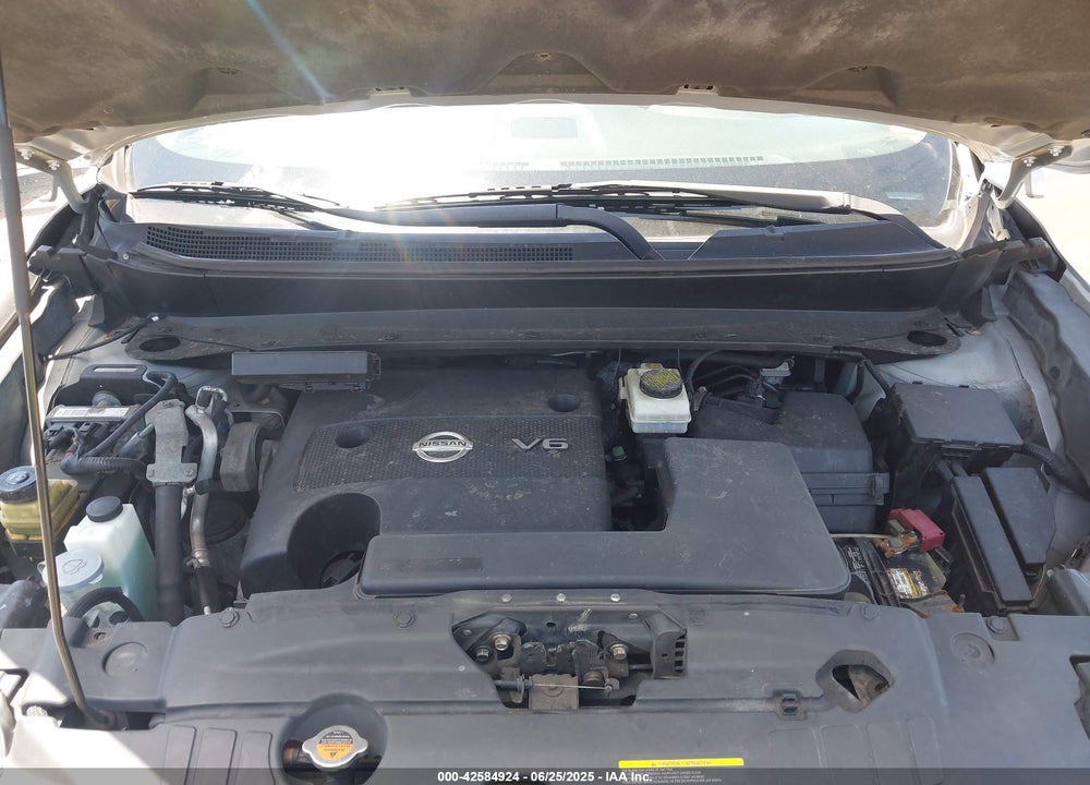 2013 NISSAN PATHFINDER VIN: 5N1AR2MM7DC615972