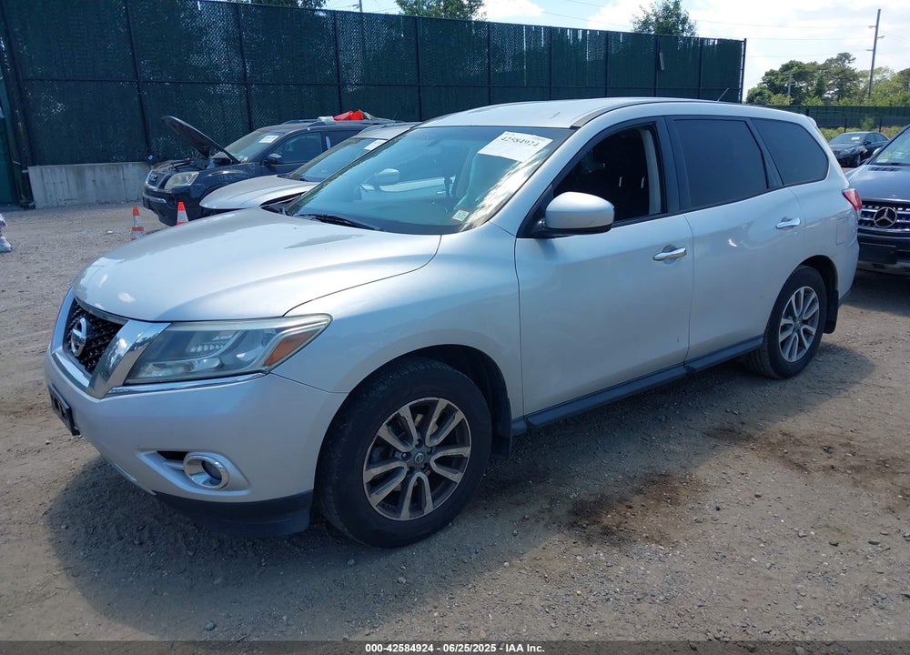 2013 NISSAN PATHFINDER VIN: 5N1AR2MM7DC615972