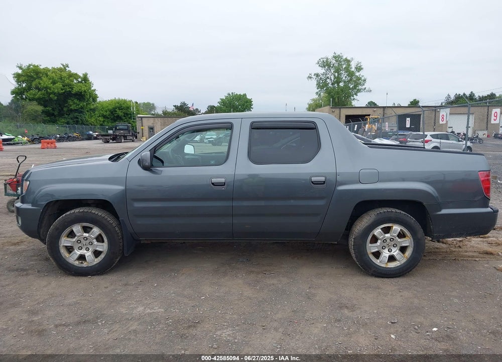 2011 HONDA RIDGELINE VIN: 5FPYK1F46BB008404