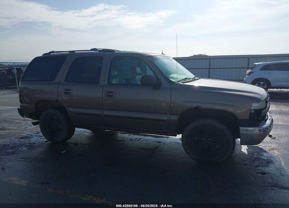 2002 CHEVROLET TAHOE LT VIN: 1GNEK13Z52R294517
