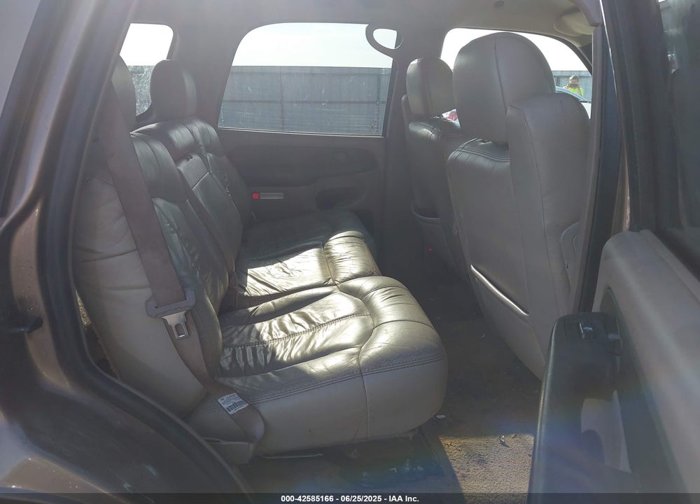 2002 CHEVROLET TAHOE LT VIN: 1GNEK13Z52R294517