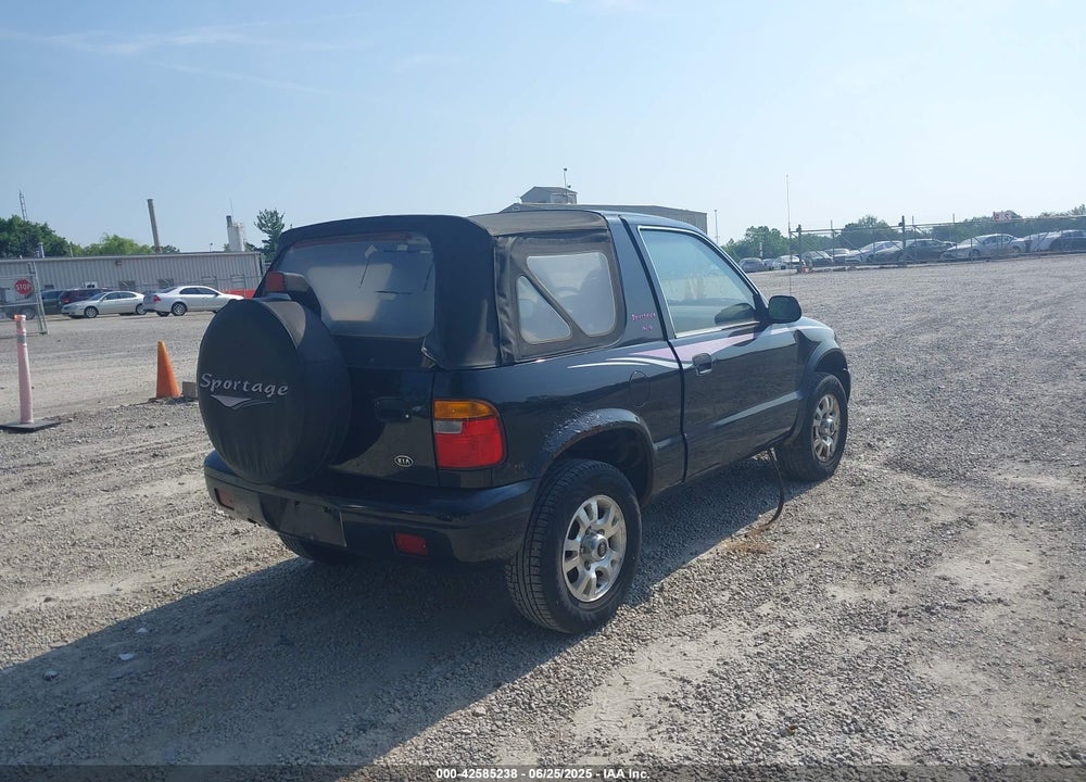 2001 KIA SPORTAGE VIN: KNDJA623415011583
