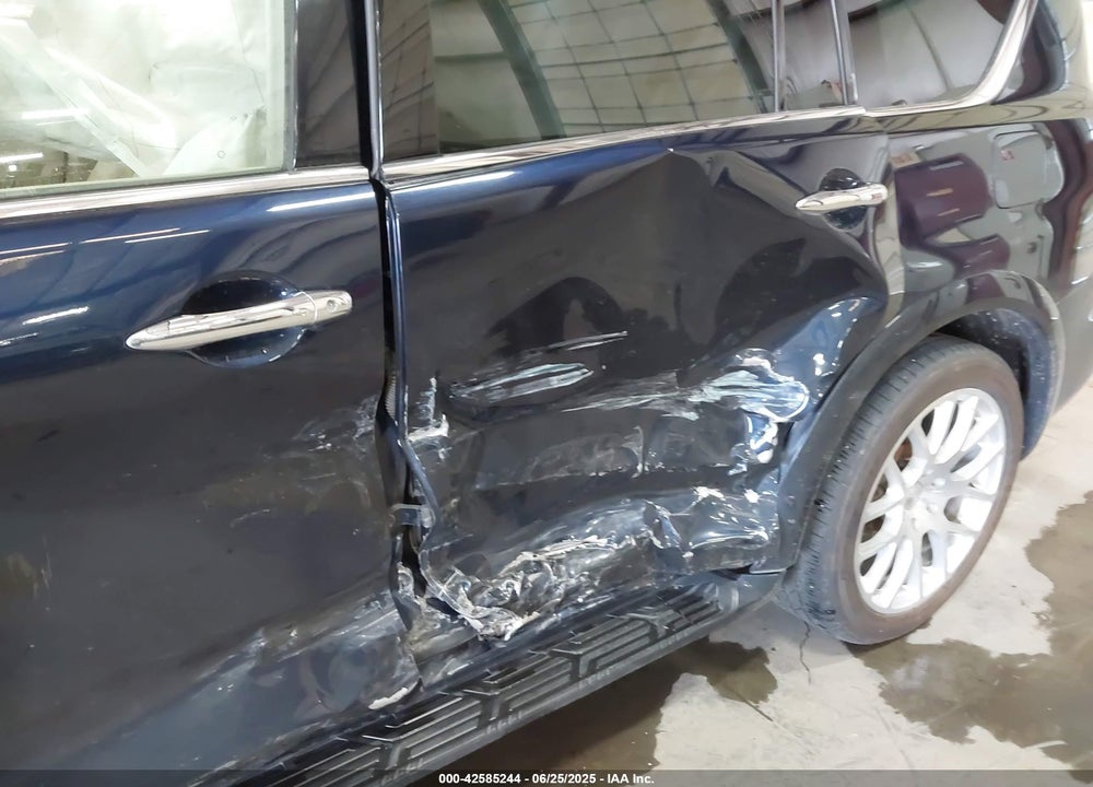 2017 INFINITI QX80 VIN: JN8AZ2NE2H9151380