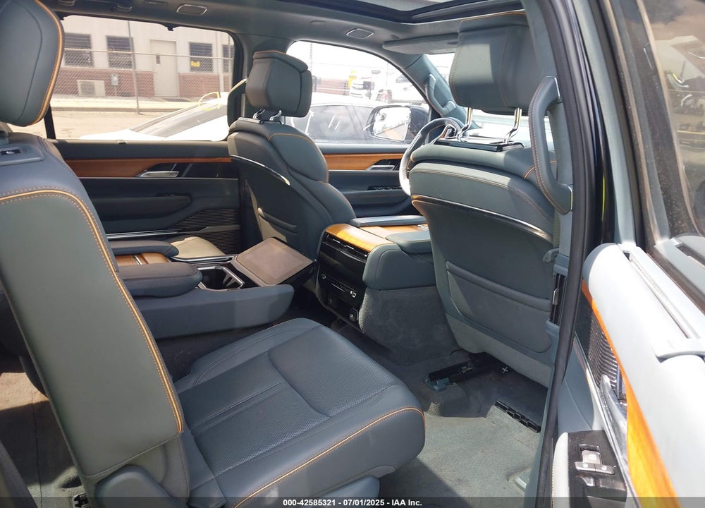 2022 JEEP GRAND WAGO VIN: 1C4SJVFJ8NS139713