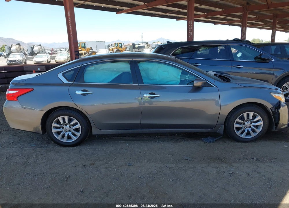 2017 NISSAN ALTIMA VIN: 1N4AL3AP4HN319379