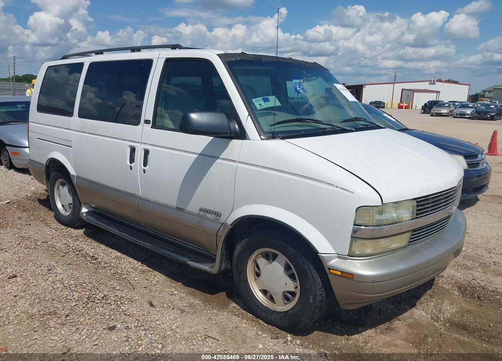 2002 CHEVROLET ASTRO LS VIN: 1GNDM19X42B133970