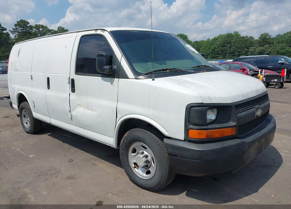 2007 CHEVROLET EXPRESS WORK VAN VIN: 1GCGG25V371124133