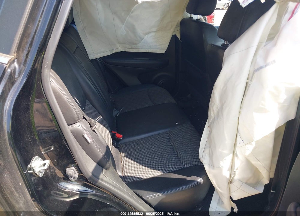 2020 NISSAN ROGUE SPORT VIN: JN1BJ1CW3LW647587