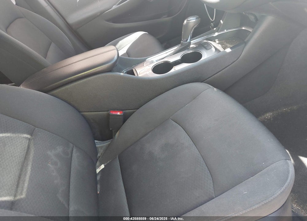 2020 CHEVROLET MALIBU VIN: 1G1ZD5ST1LF105883