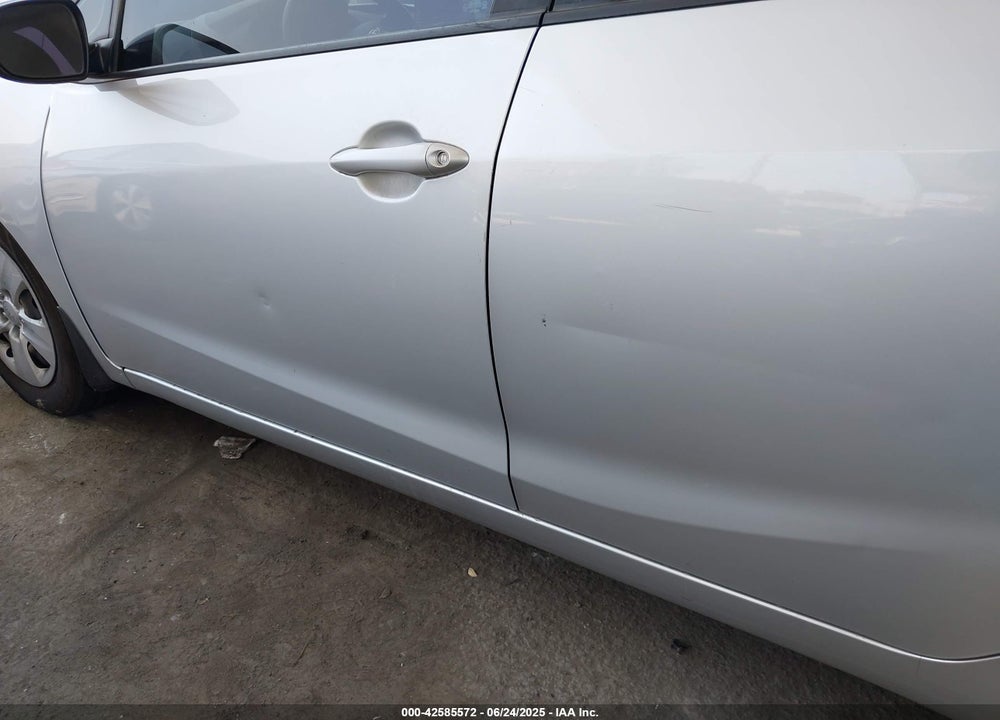 2016 KIA FORTE VIN: KNAFK4A69G5593589