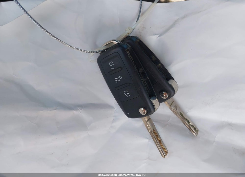 2012 VOLKSWAGEN JETTA VIN: 3VWDP7AJ0CM306577