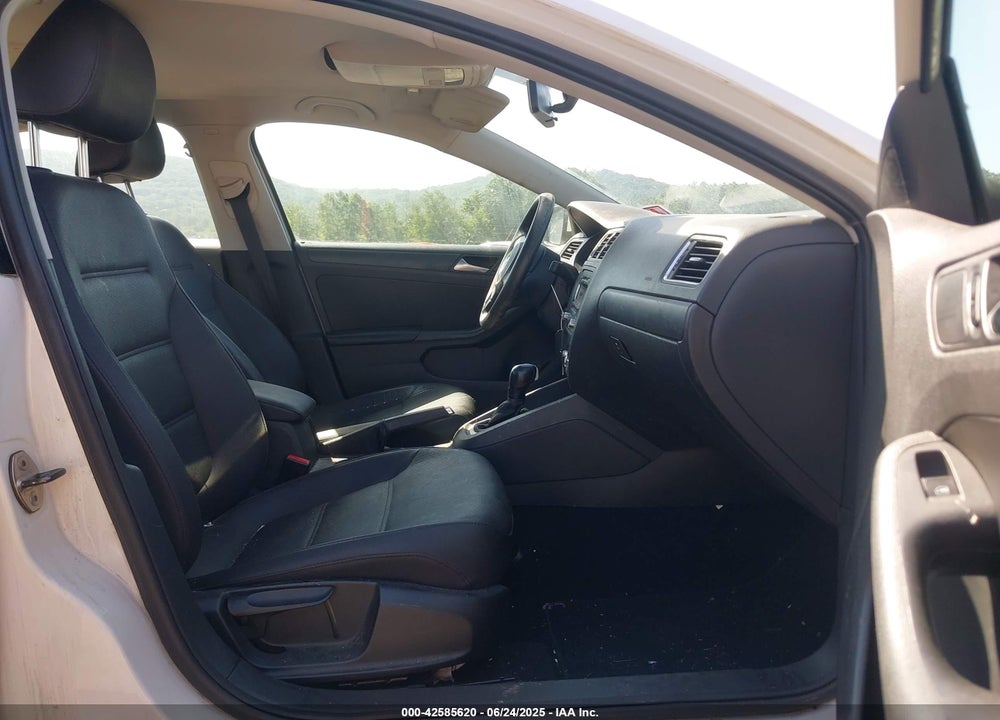 2012 VOLKSWAGEN JETTA VIN: 3VWDP7AJ0CM306577