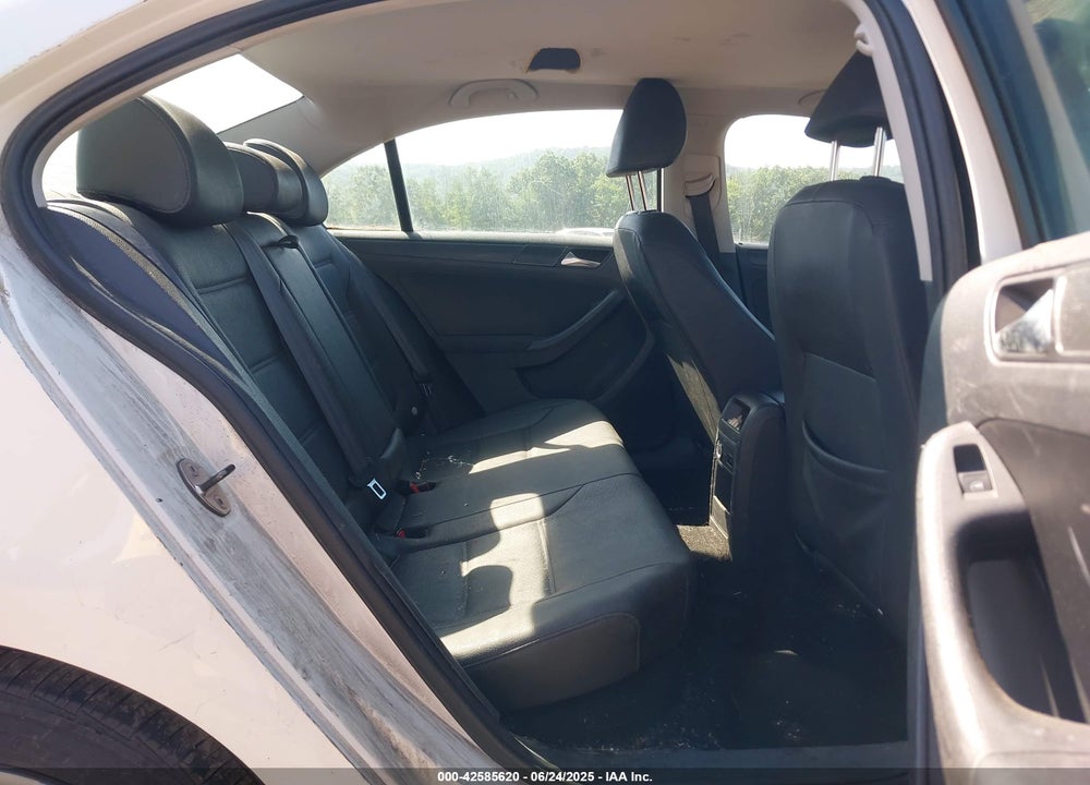 2012 VOLKSWAGEN JETTA VIN: 3VWDP7AJ0CM306577