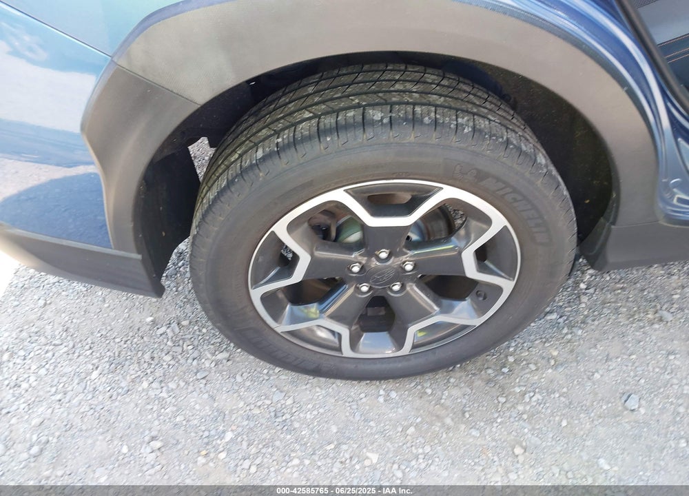 2018 SUBARU CROSSTREK VIN: JF2GTADC8J8345670
