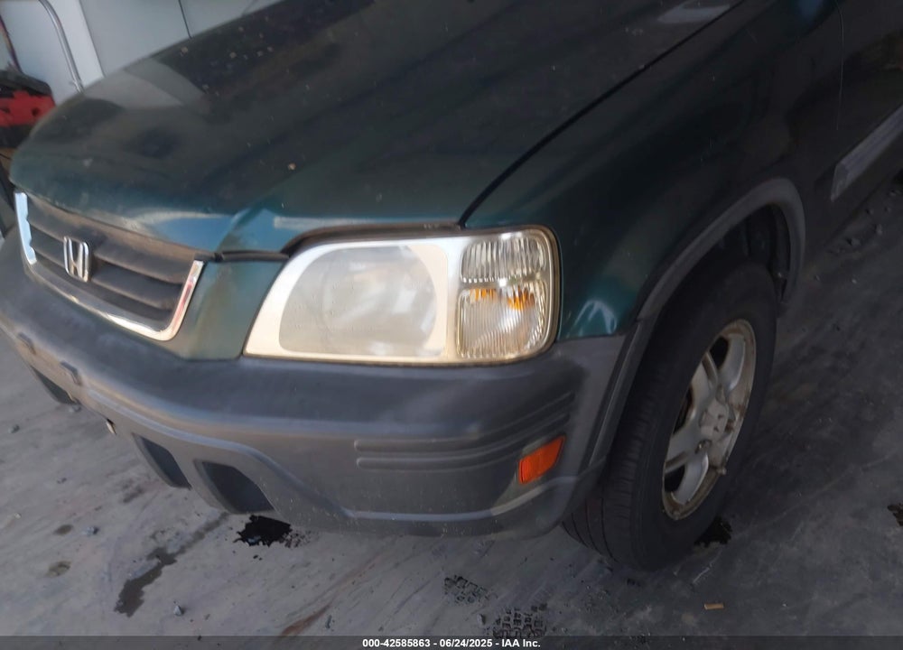 1999 HONDA CR-V VIN: JHIRD1768XC032301