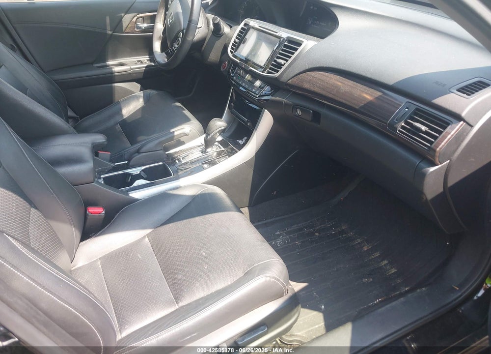 2017 HONDA ACCORD HYBRID VIN: JHMCR6F74HC005706