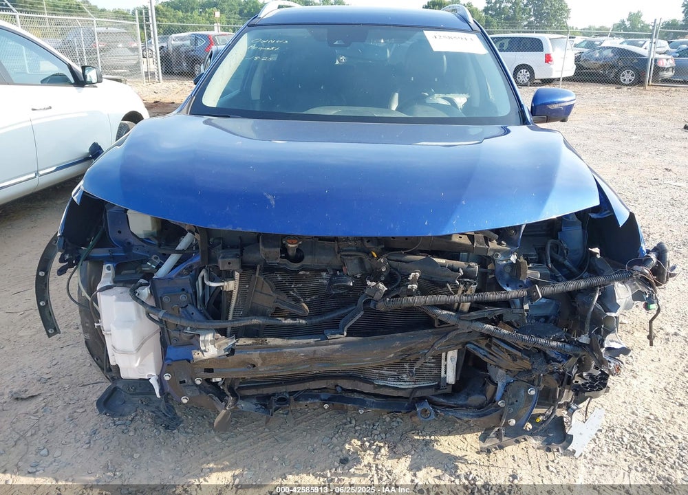 2018 NISSAN ROGUE VIN: JN8AT2MT4JW463807