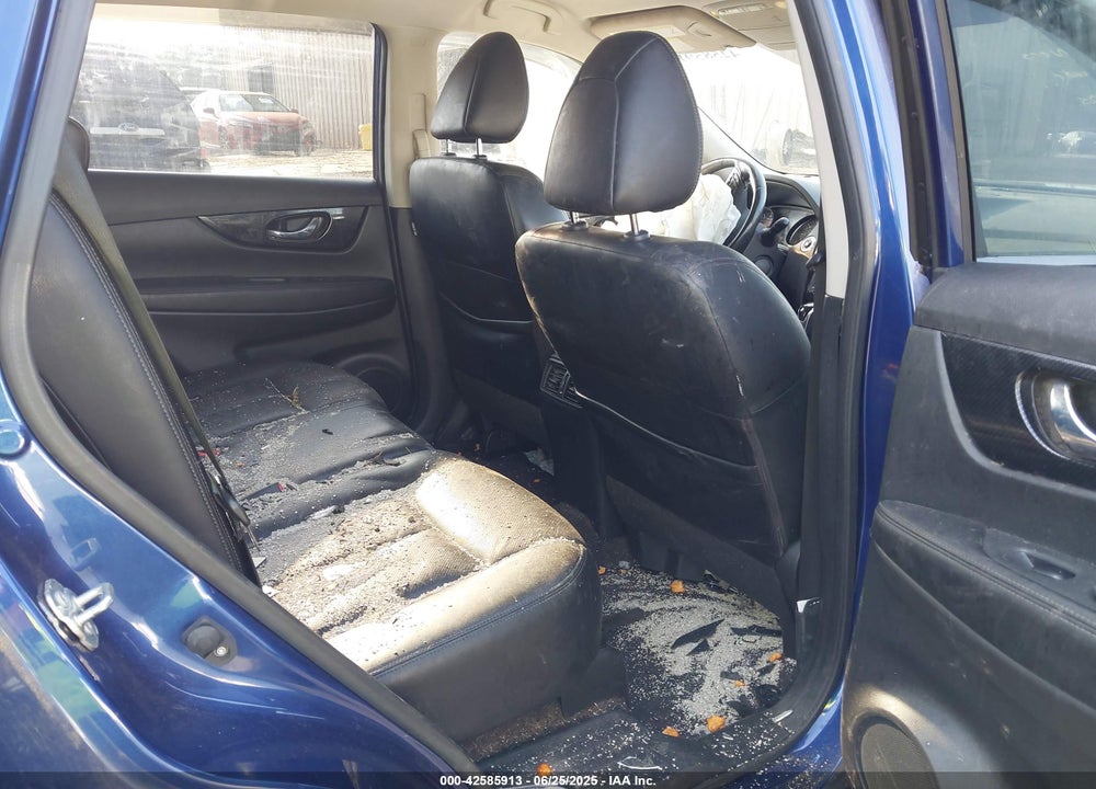 2018 NISSAN ROGUE VIN: JN8AT2MT4JW463807
