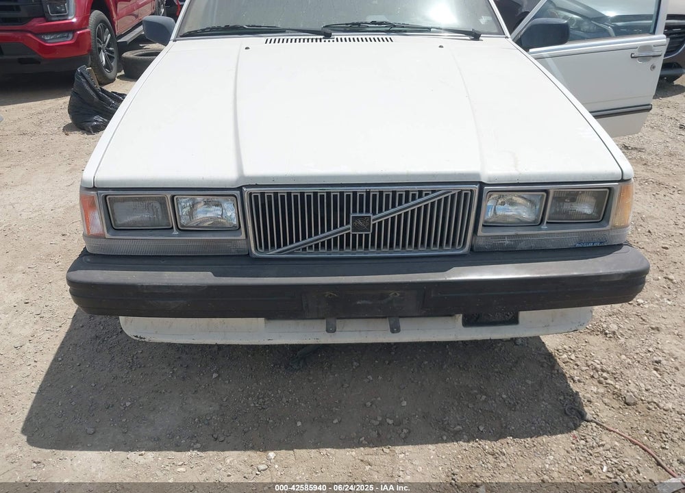 1986 VOLVO 740 GLE VIN: YV1FX8857G1035931