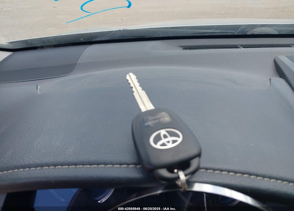 2016 TOYOTA CAMRY VIN: 4T4BF1FK3GR535415
