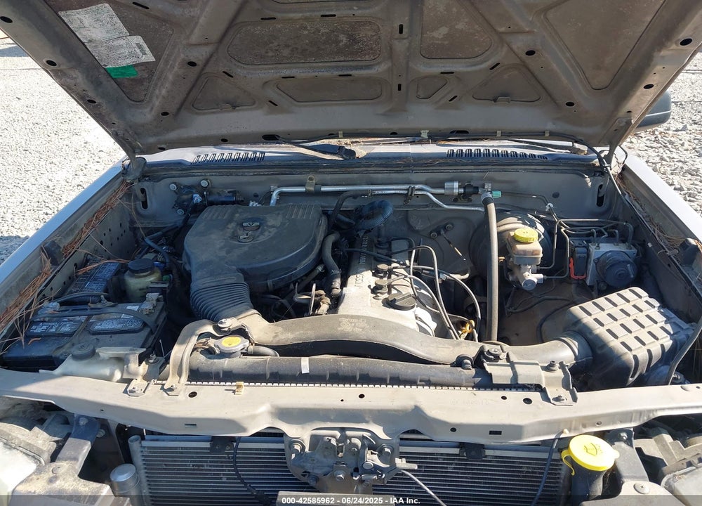 2004 NISSAN FRONTIER XE VIN: 1N6DD26T44C436516