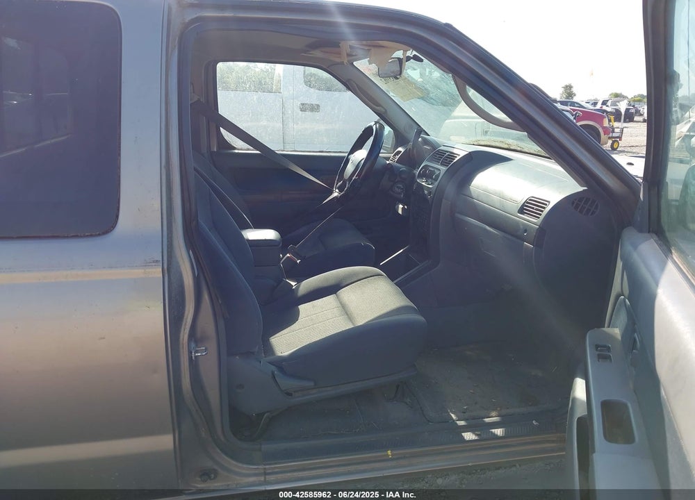 2004 NISSAN FRONTIER XE VIN: 1N6DD26T44C436516
