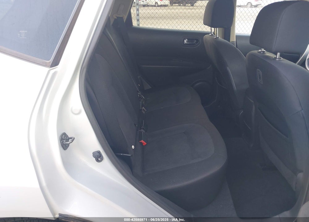 2015 NISSAN ROGUE SELECT VIN: JN8AS5MTXFW150885