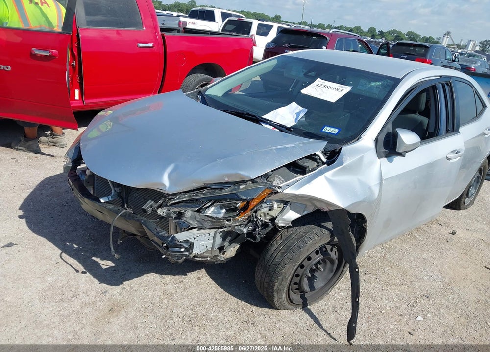 2018 TOYOTA COROLLA VIN: 2T1BURHE7JC058213