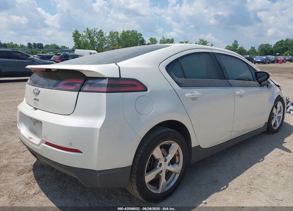 2013 CHEVROLET VOLT VIN: 1G1RB6E47DU145320