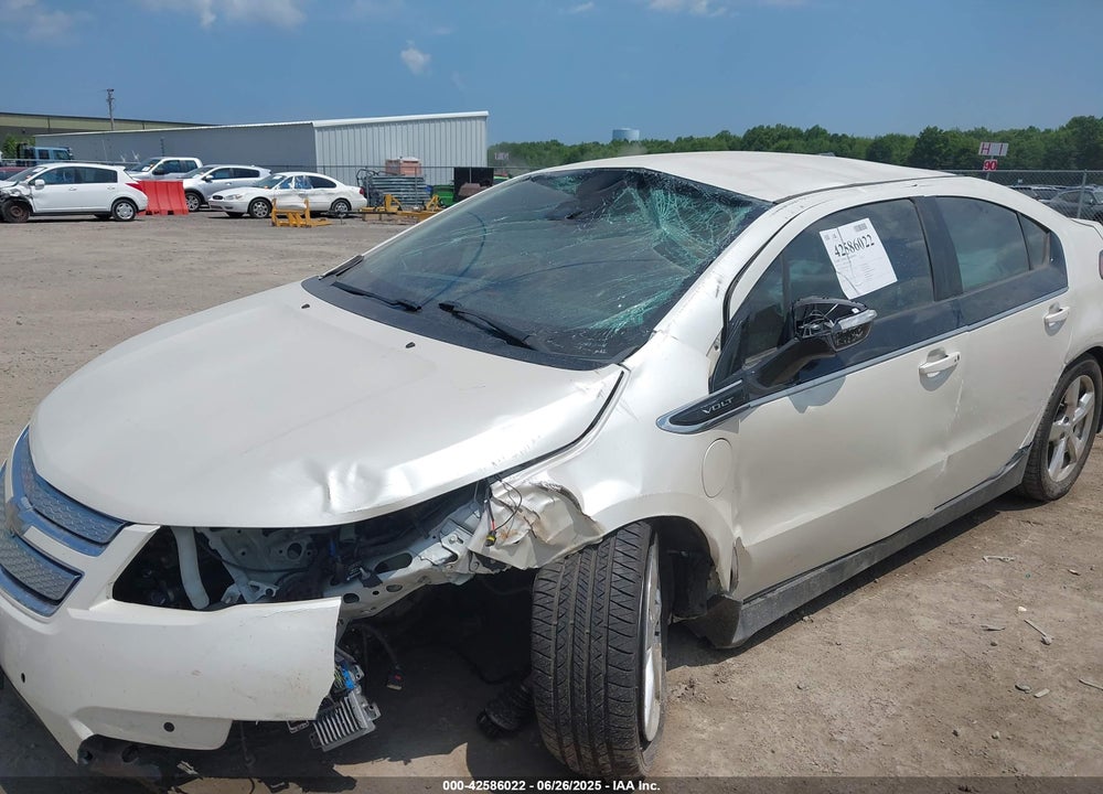 2013 CHEVROLET VOLT VIN: 1G1RB6E47DU145320