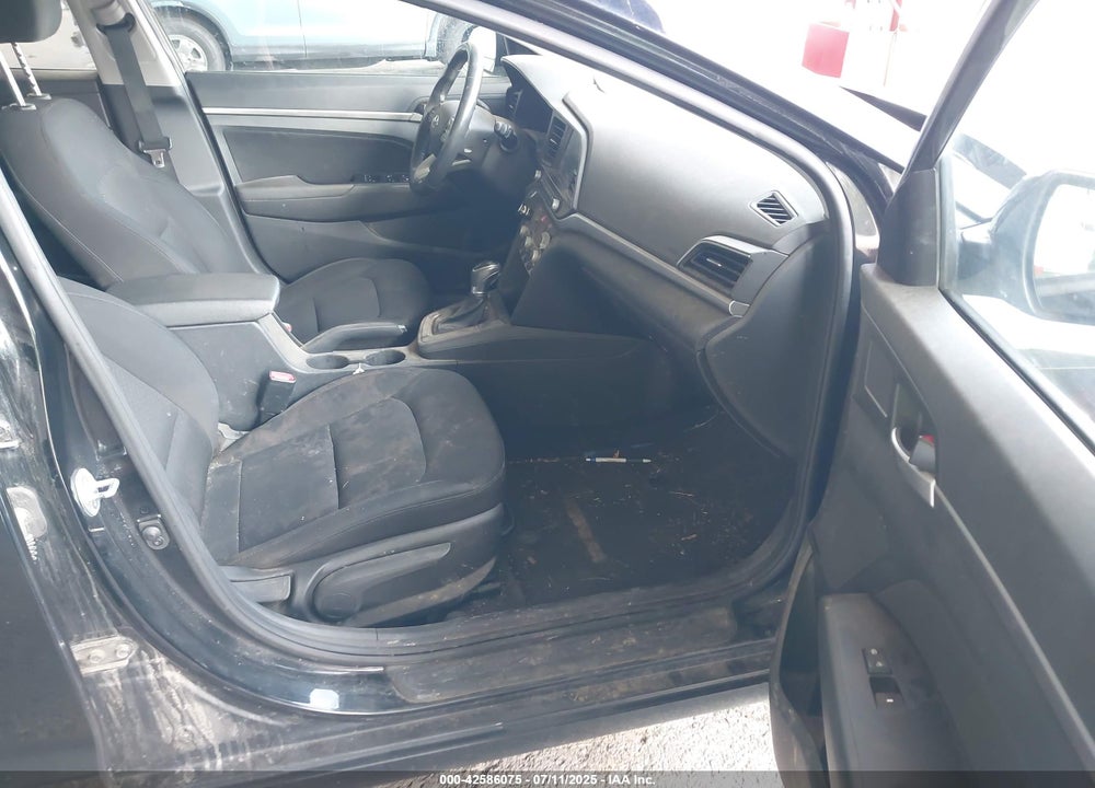 2019 HYUNDAI ELANTRA VIN: 5NPD84LF1KH410376