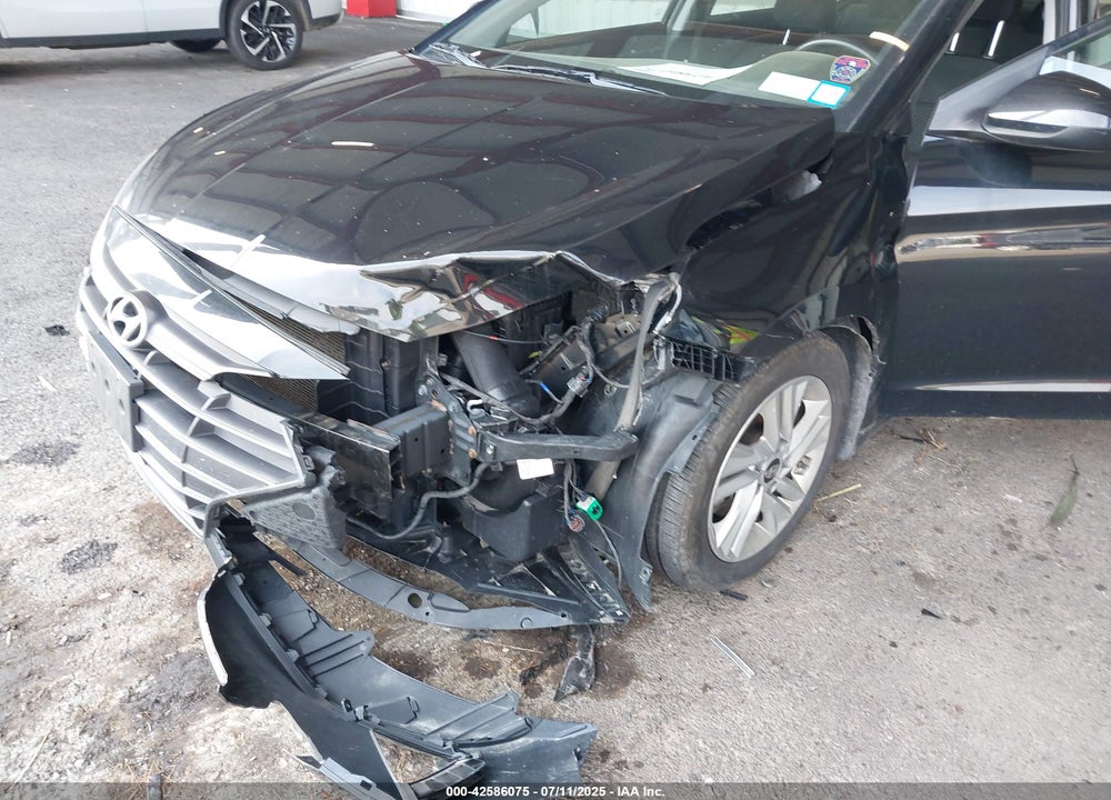2019 HYUNDAI ELANTRA VIN: 5NPD84LF1KH410376