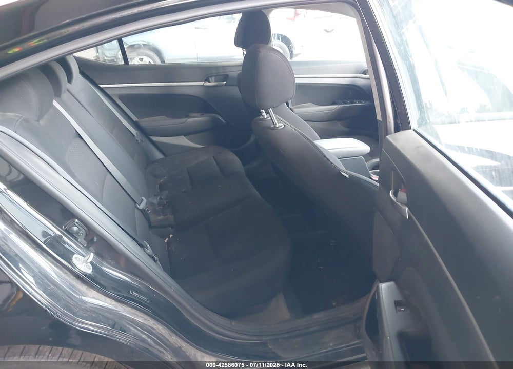 2019 HYUNDAI ELANTRA VIN: 5NPD84LF1KH410376