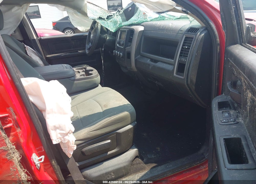 2018 RAM 1500 VIN: 1C6RR6FT5JS183183