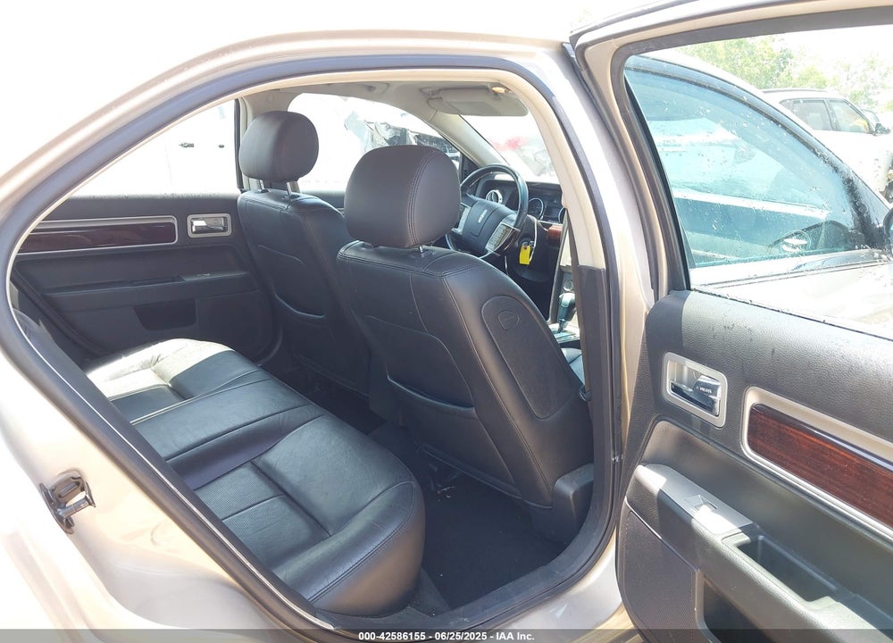 2008 LINCOLN MKZ VIN: 3LNHM26T58R652172
