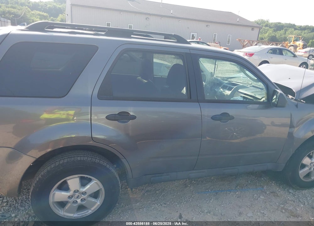 2010 FORD ESCAPE VIN: 1FMCU9D73AKB64339
