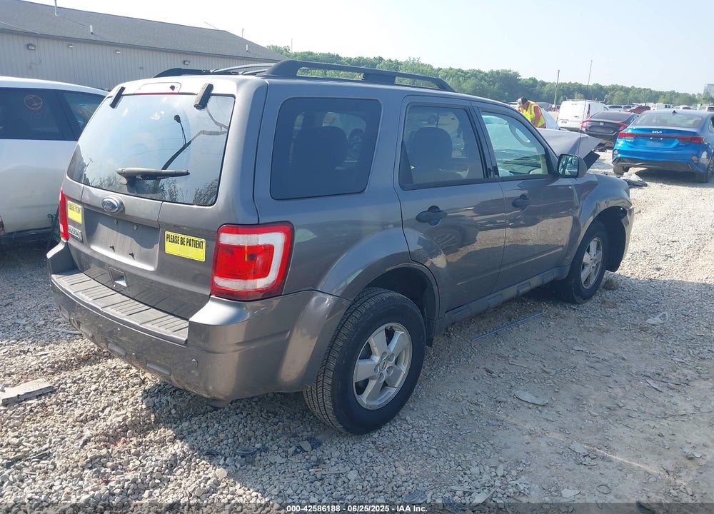 2010 FORD ESCAPE VIN: 1FMCU9D73AKB64339