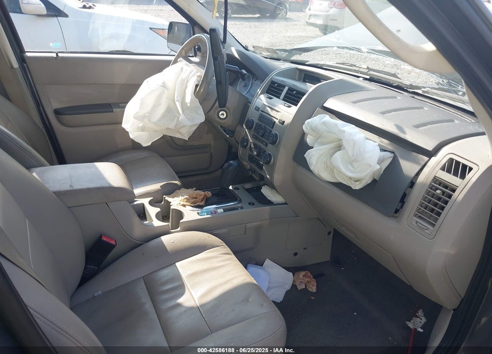 2010 FORD ESCAPE VIN: 1FMCU9D73AKB64339