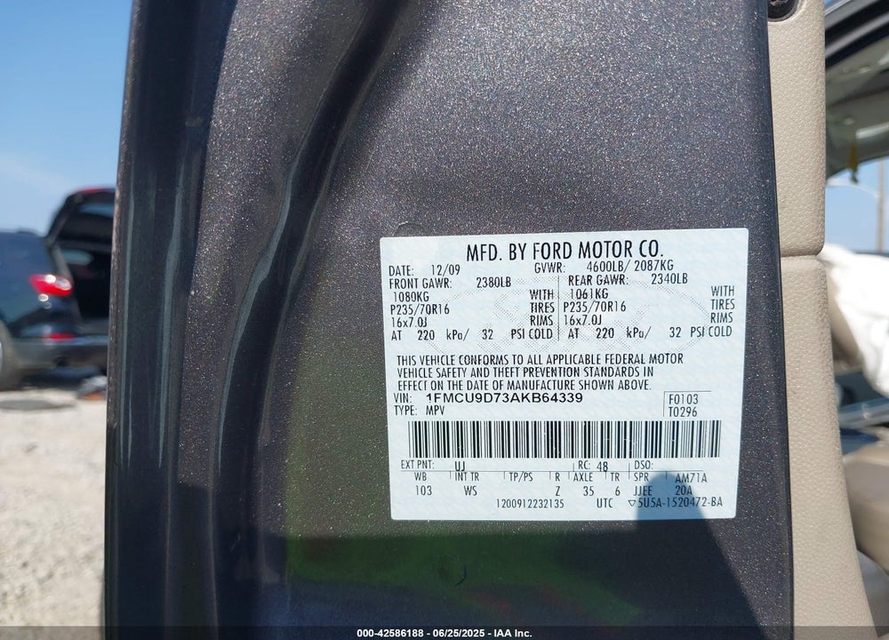 2010 FORD ESCAPE VIN: 1FMCU9D73AKB64339