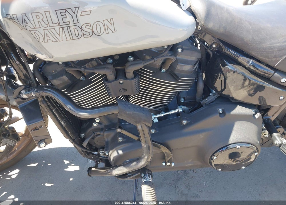 2024 HARLEY-DAVIDSON FXLRST VIN: 1HD1YXZ16RB050256