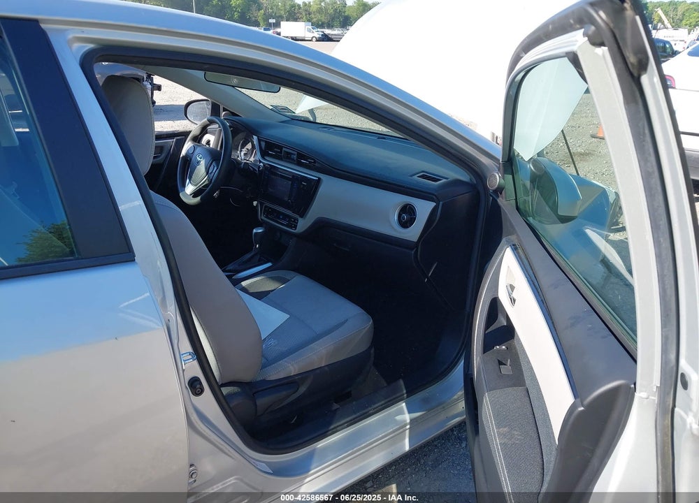 2017 TOYOTA COROLLA VIN: 2T1BURHE5HC880101
