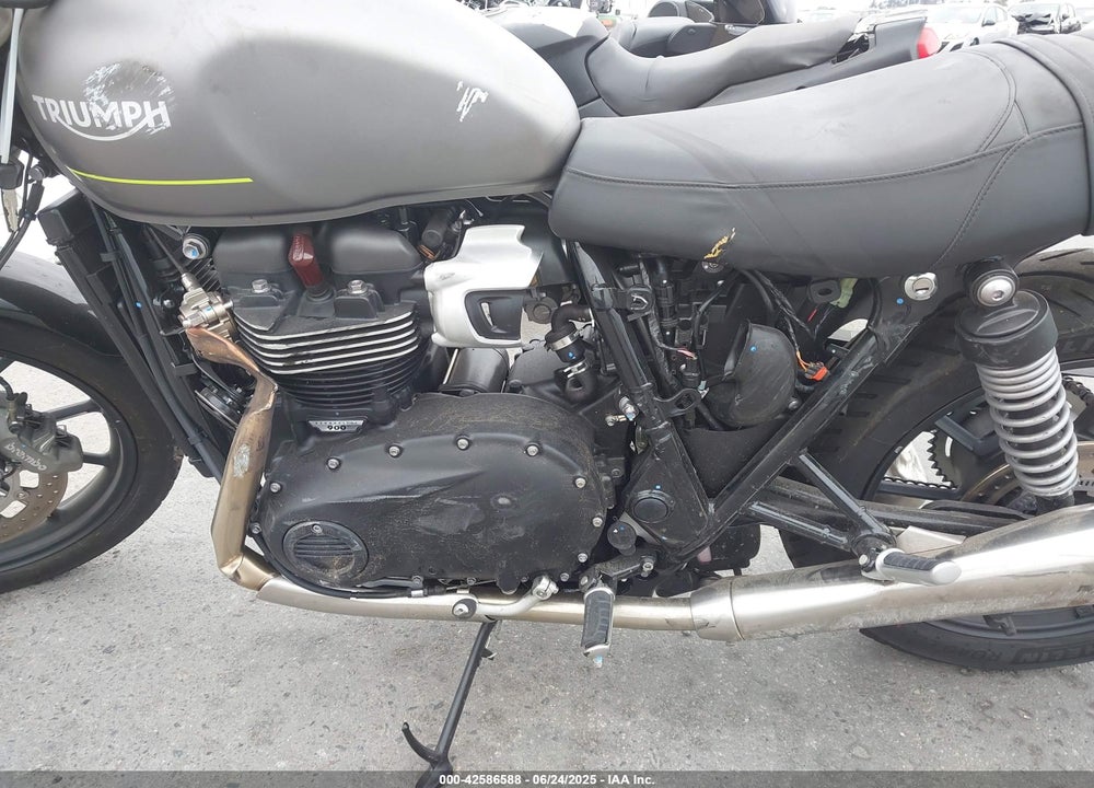 2023 TRIUMPH MOTORCYCLE SPEED TWIN 900 VIN: SMTD31G72PTBK2583