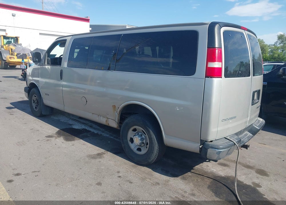 2005 CHEVROLET EXPRESS VIN: 1GAHG35U151169241