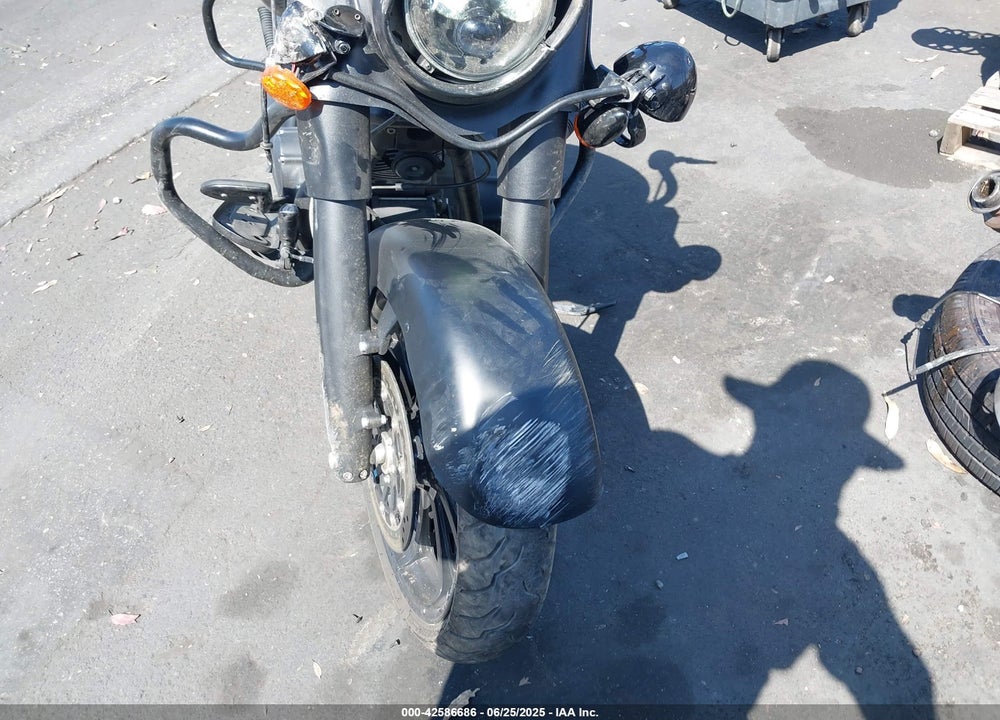 2018 INDIAN MOTORCYCLE CO. SPRINGFIELD DARK HORSE VIN: 56KTHDAA6J3358153