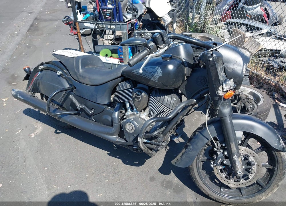 2018 INDIAN MOTORCYCLE CO. SPRINGFIELD DARK HORSE VIN: 56KTHDAA6J3358153
