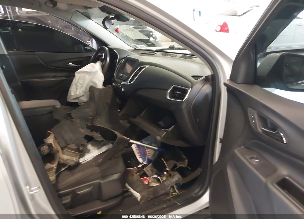 2020 CHEVROLET EQUINOX VIN: 2GNAXUEV2L6284021